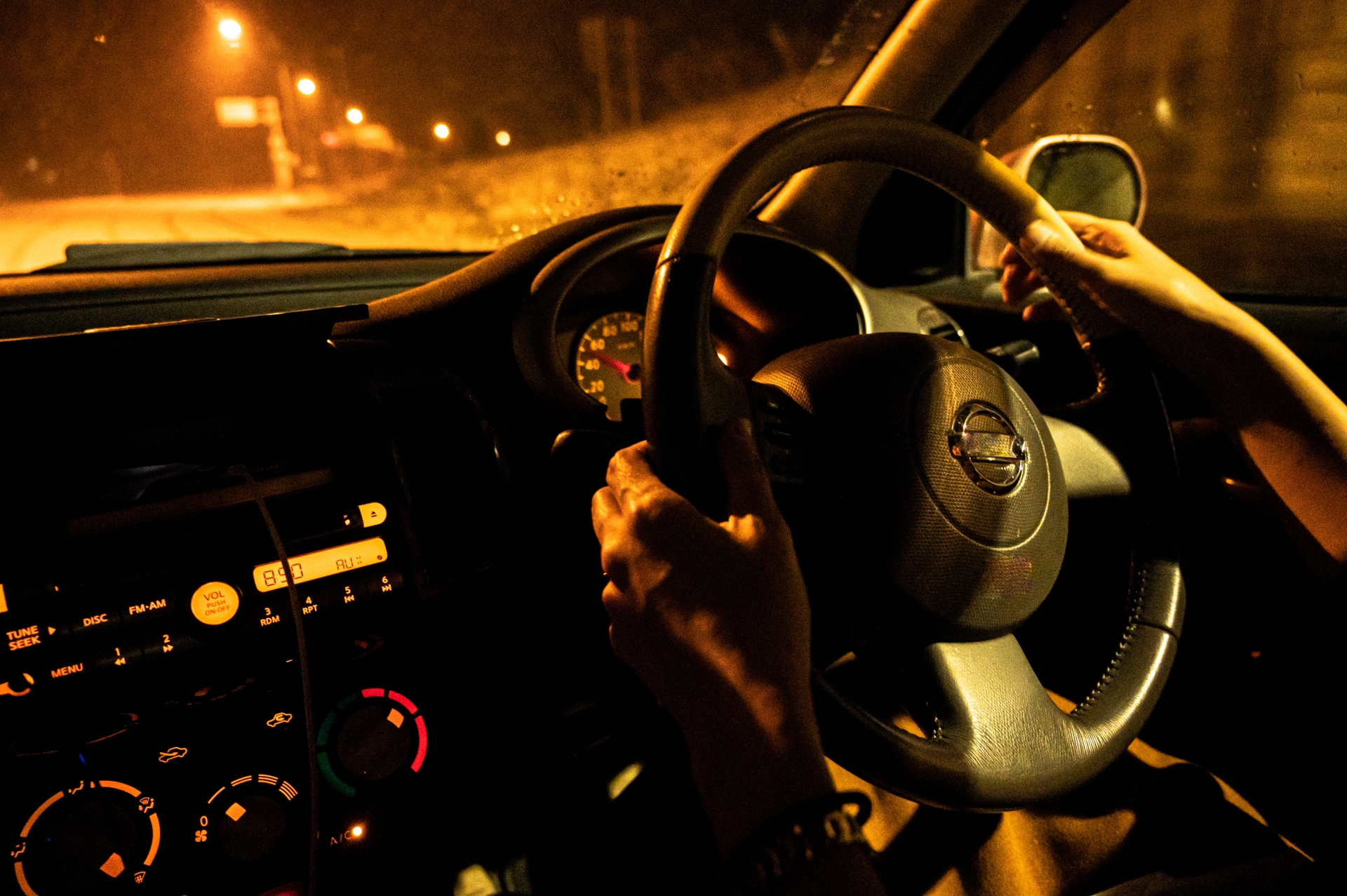 夜の車の運転